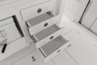 SPONTANEOUS 20 Drawers on aft stbd summer kitchen