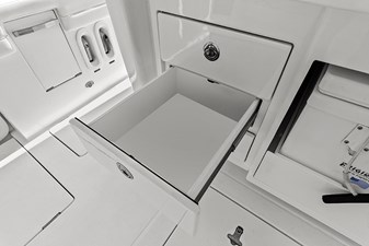 SPONTANEOUS 23 Drawers on aft port summer kitchen