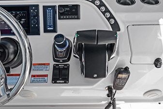 SPONTANEOUS 33 Skyhook joystick
