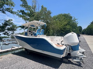 - 4 Port quarter profile