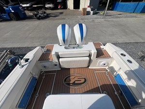 - 8 Cockpit (aft bench seat folded)