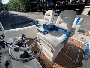 - 15 Helm seats
