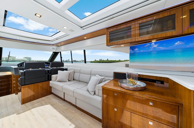 2019 Riviera 6000-37