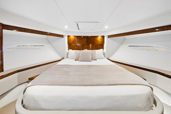GUACHAFITA 33 2019 Riviera 6000