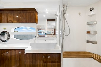 GUACHAFITA 43 2019 Riviera 6000-12