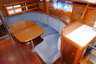 KNIGHT MARE 15 Salon Stbd