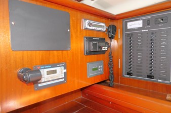 KNIGHT MARE 27 Nav Instruments
