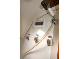 KNIGHT MARE 37 Guest Shower