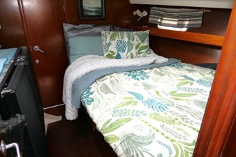 KNIGHT MARE 40 Master Berth