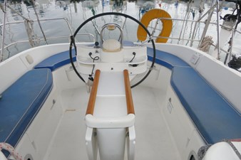 KNIGHT MARE 48 Cockpit Aft