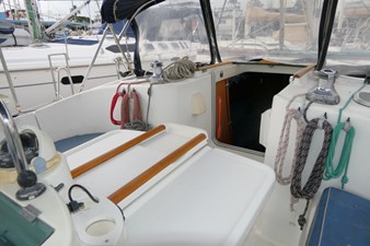 KNIGHT MARE 60 Cockpit Table