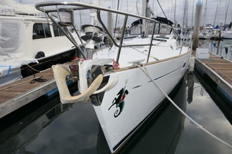KNIGHT MARE 85 Dockside Bow