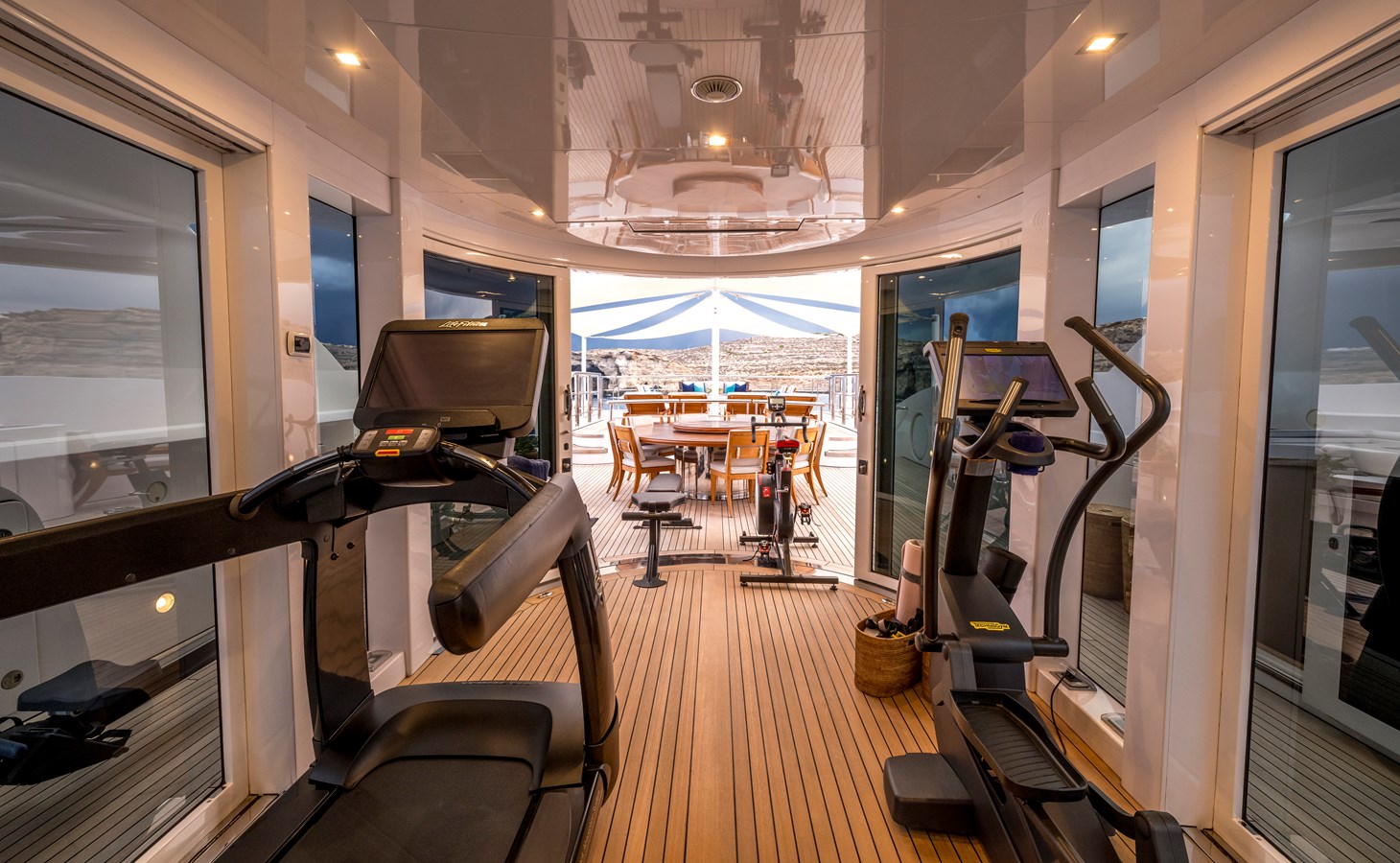 Sundeck - Gym