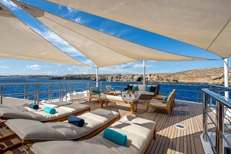 ANDIAMO 21 Sundeck Aft seating 