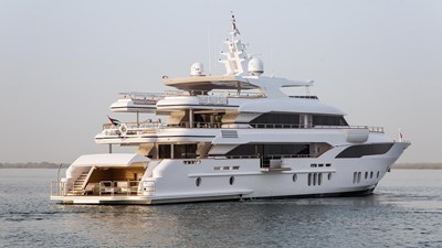 ATLANTIS 38 