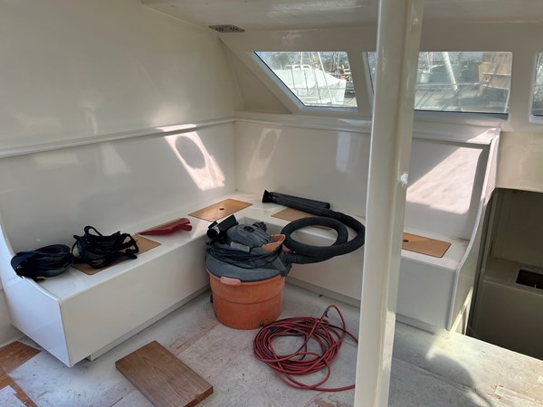 AFT SEATING SALON