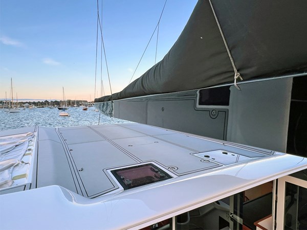 DEFIANCE - Yacht zu verkaufen
