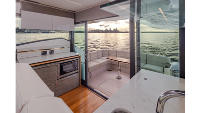 TIARA C49 COUPE 16 