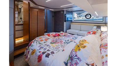 TIARA C49 COUPE 36 
