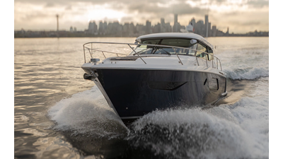 TIARA C49 COUPE 41 