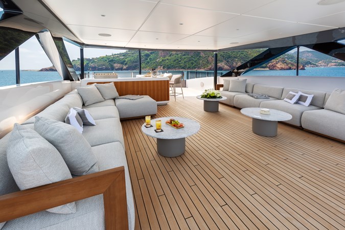LADY DIA Ferretti Custom Line 140 from 2025