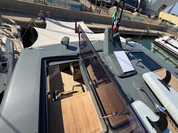 OUT OF THE BLUE - Yacht à vendre