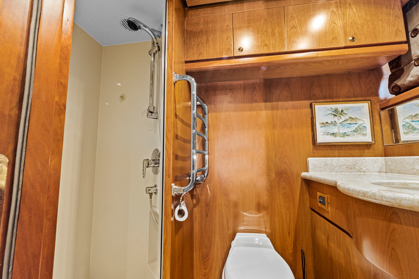 Port guest head and shower