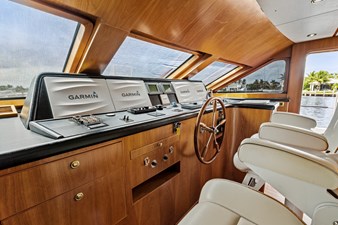 Pilothouse to starboard
