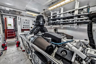 Port engine