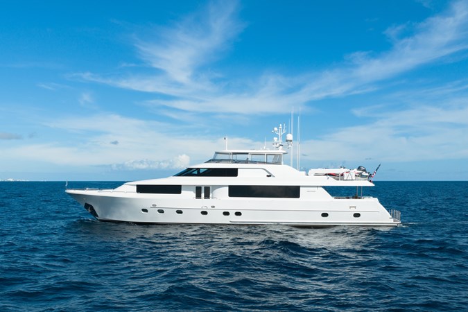 DETERMINATION - Yacht à vendre