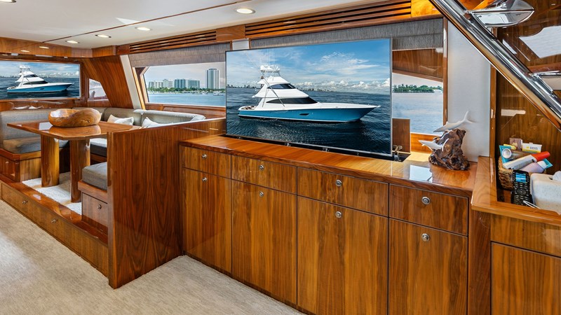 2017 Viking 80 Convertible