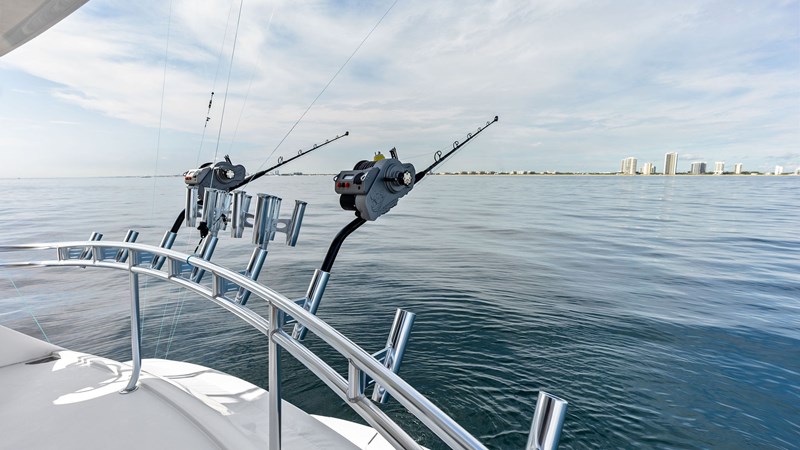 2017 Viking 80 Convertible