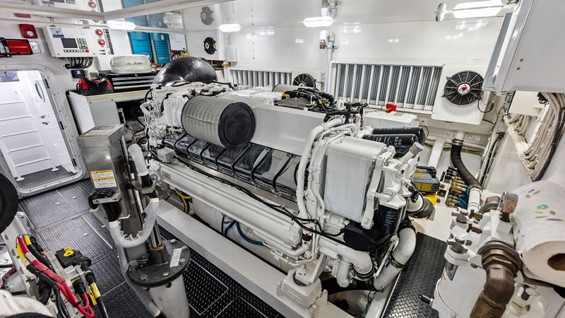 2017 Viking 80 Convertible