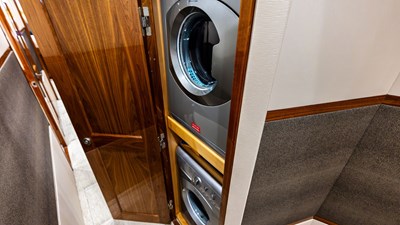 Aussie Rules 20 2017 Viking 80 Convertible