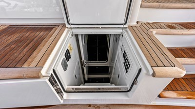 Aussie Rules 60 2017 Viking 80 Convertible