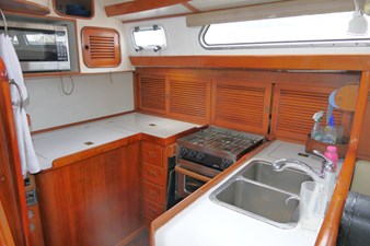 POLAR BEAR 16 Galley Aft