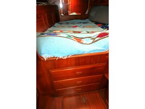 POLAR BEAR 29 Guest Cabin