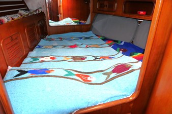 POLAR BEAR 30 Guest Berth