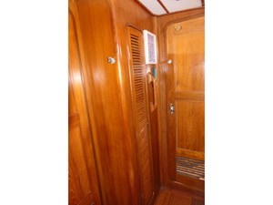POLAR BEAR 34 Guest Aft Stbd