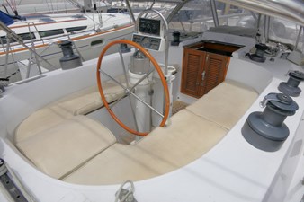 POLAR BEAR 63 Cockpit Cushions Fwd