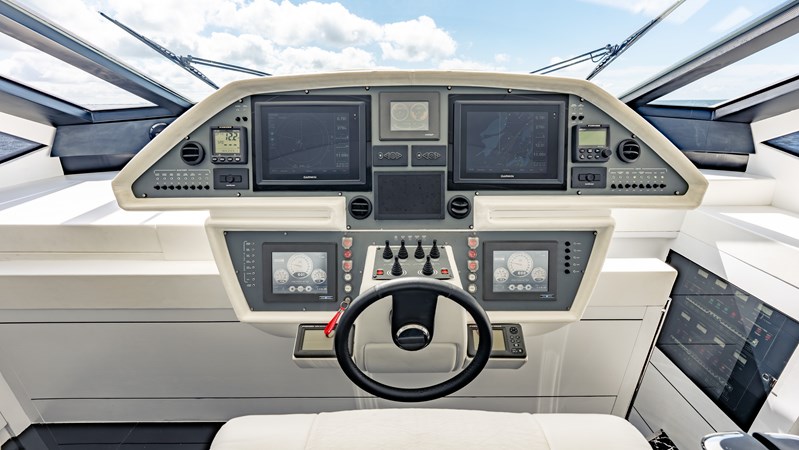 IYG-Listing-on-YachtWay (43 of 104)