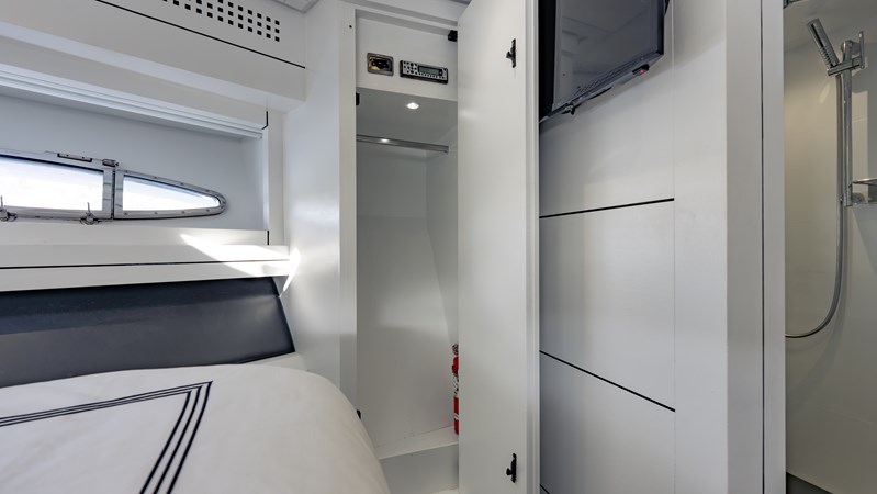IYG-Listing-on-YachtWay (66 of 104)