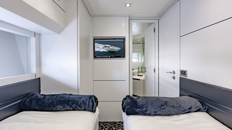 IYG-Listing-on-YachtWay (70 of 104)