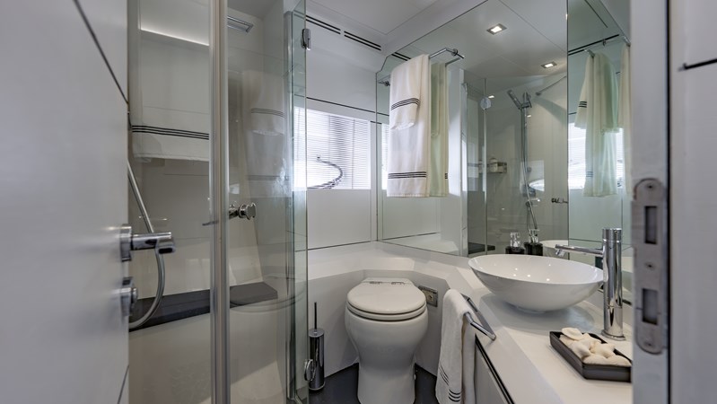 IYG-Listing-on-YachtWay (72 of 104)
