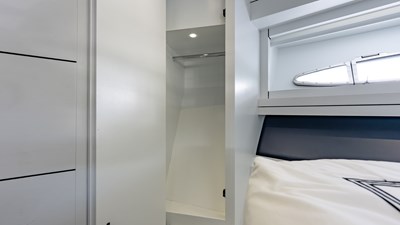 IYG-Listing-on-YachtWay (65 of 104)