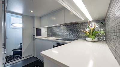 IYG-Listing-on-YachtWay (80 of 104)