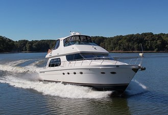 Stbd bow profile