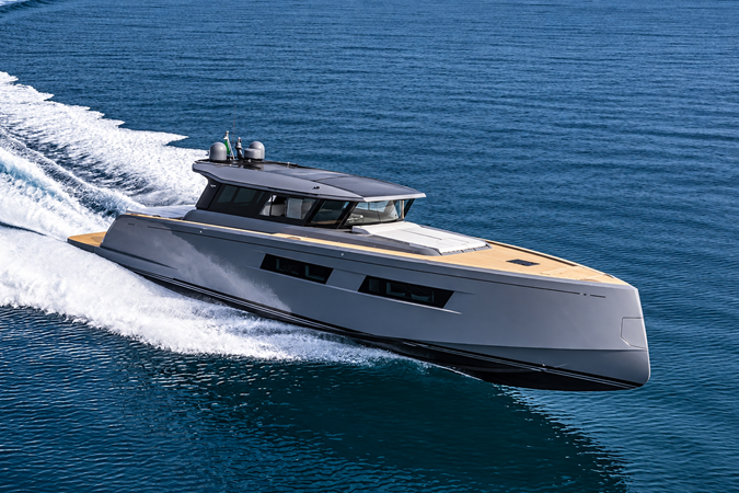 PARDO GT52