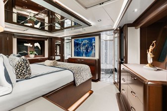 M/Y VIVIERAE II 63 
