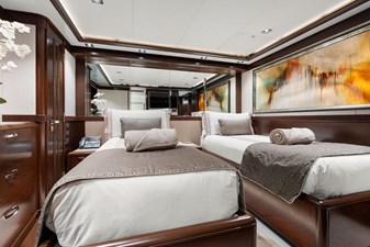 M/Y VIVIERAE II 77 